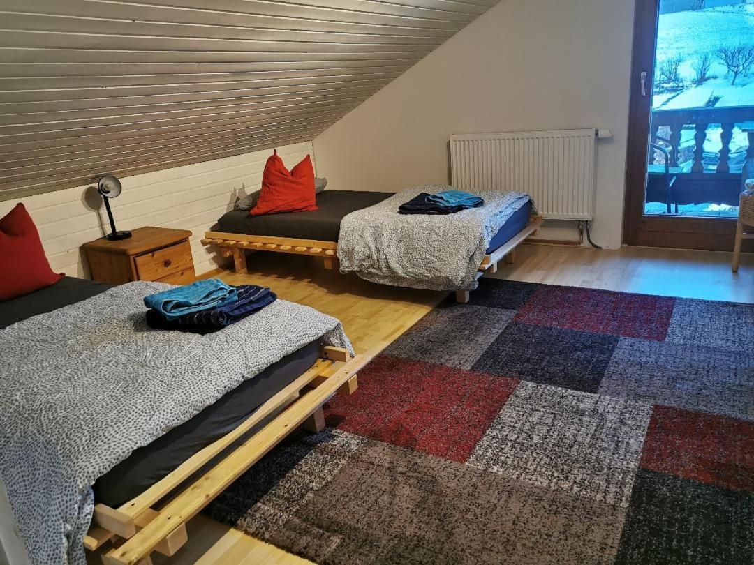 Monteurzimmer Am Teisenberg Neukirchen am Teisenberg エクステリア 写真